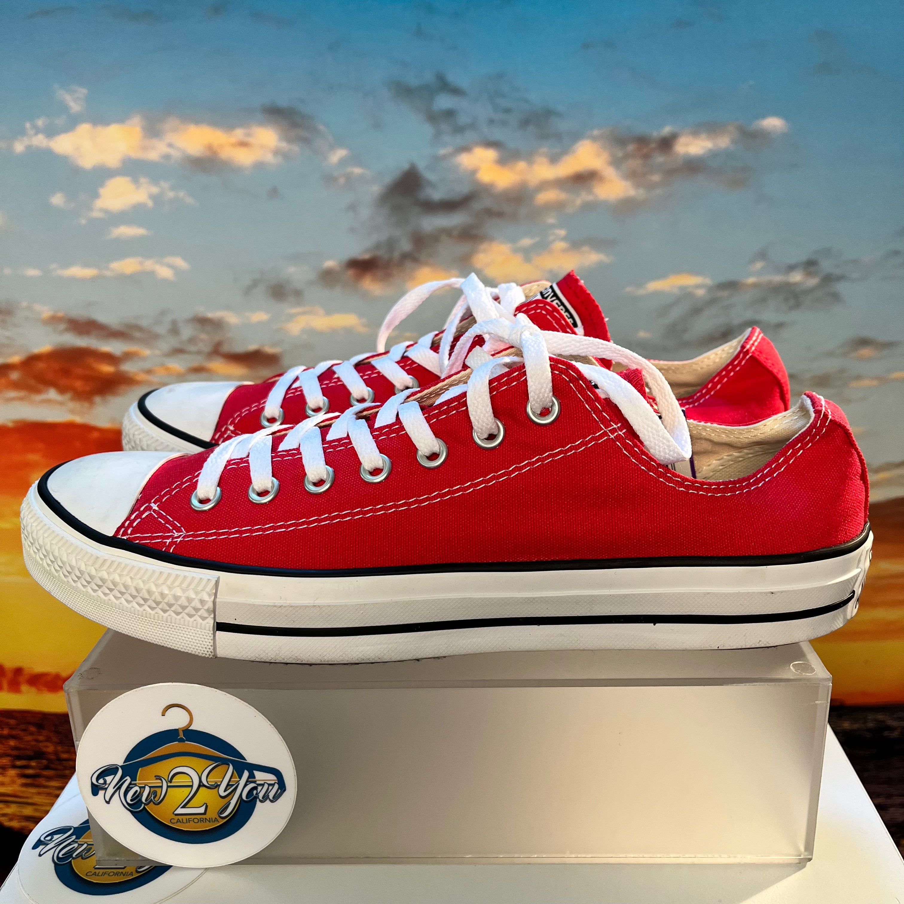 Chuck taylor 2 low top sales