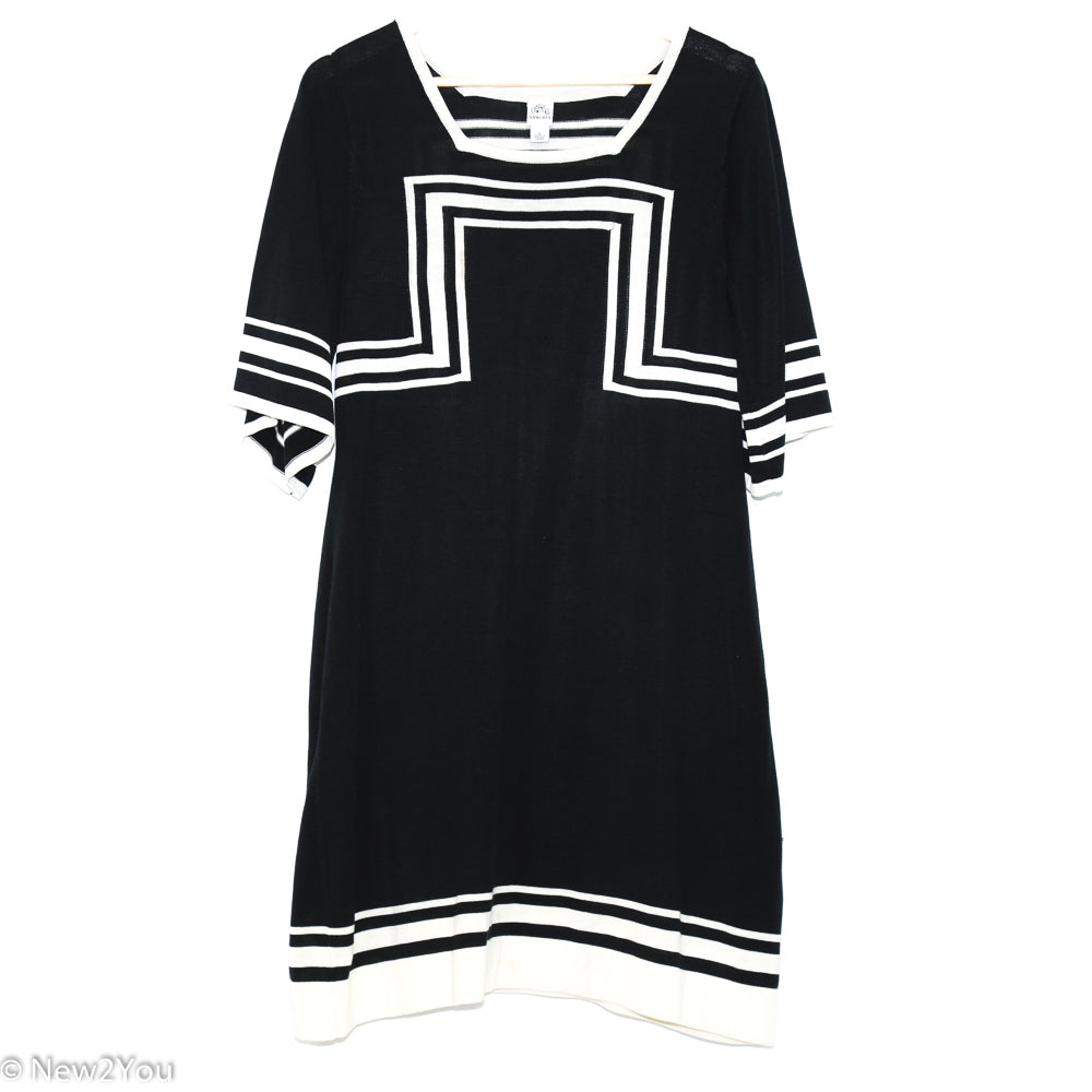Black Business Dress (Sangria) - New2You Lx
