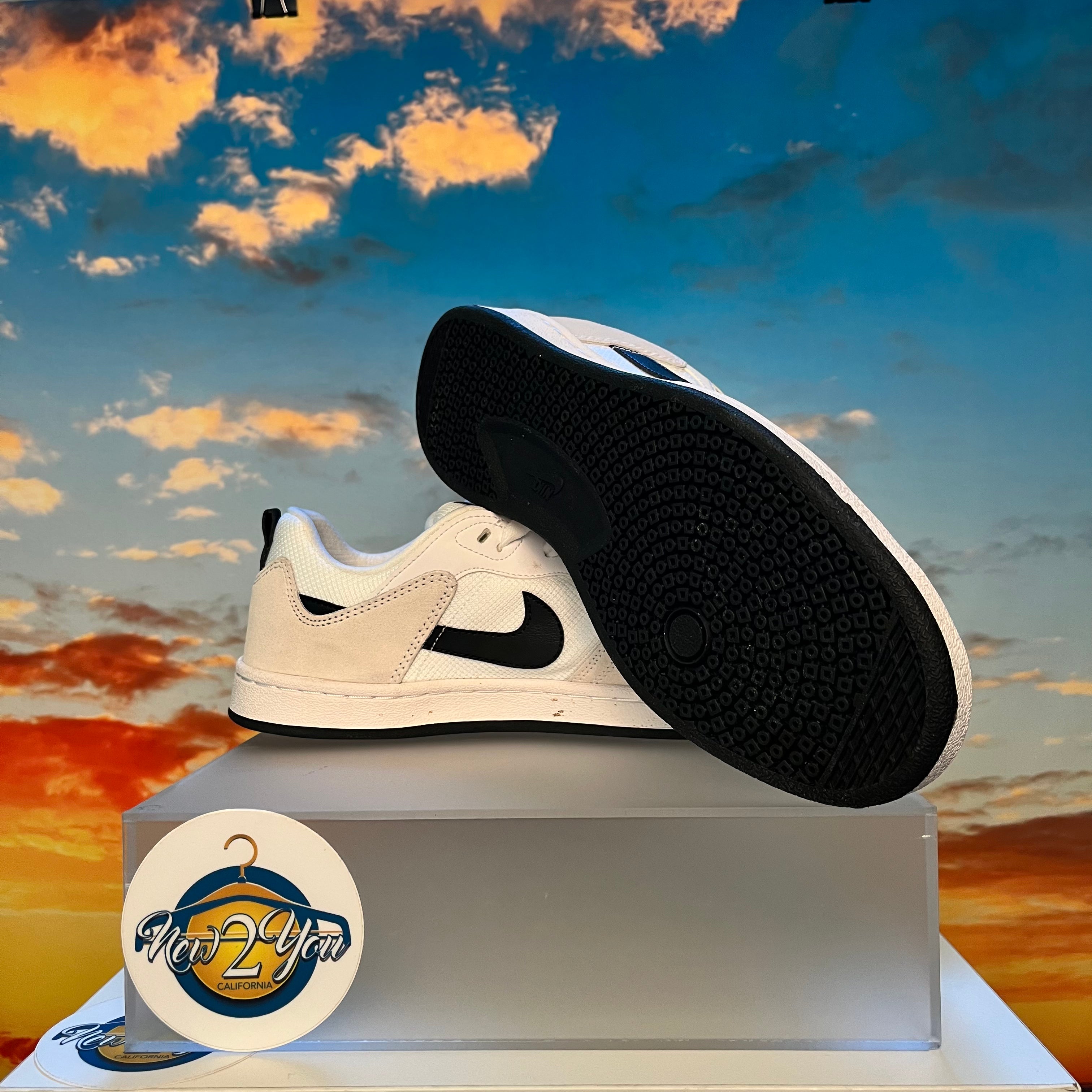 The Nike SB Alleyoop 'White Black' – New2You LX The Nike SB Alleyoop 'White Black' – New2You LX