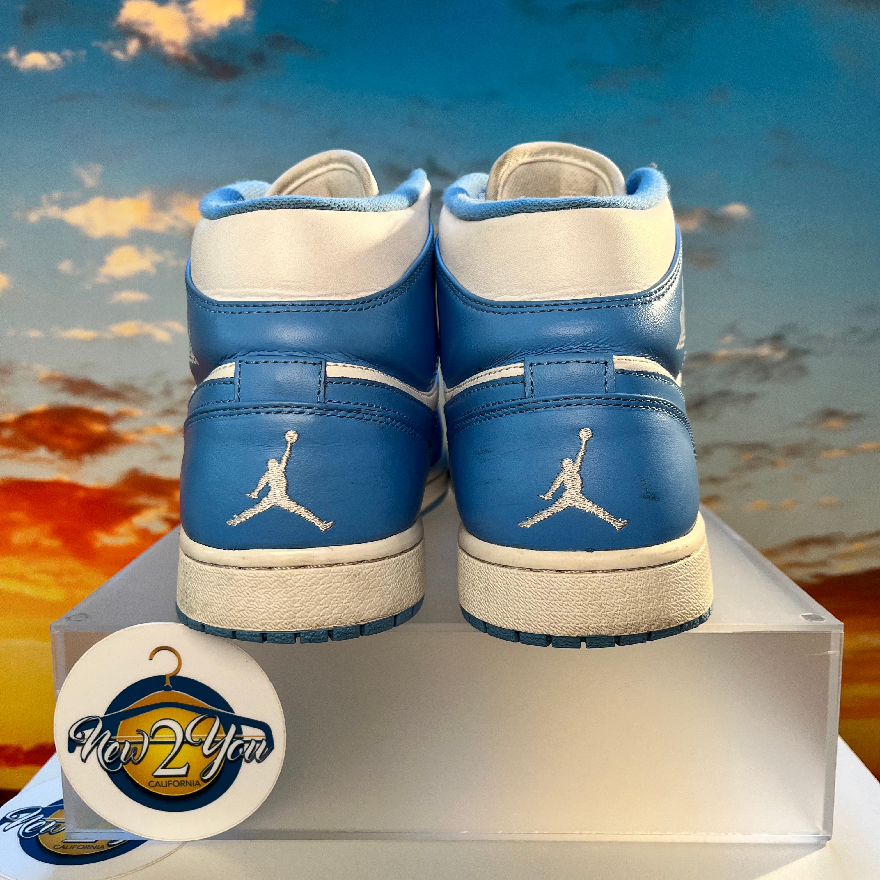 Air Jordan 1 Mid 'UNC'