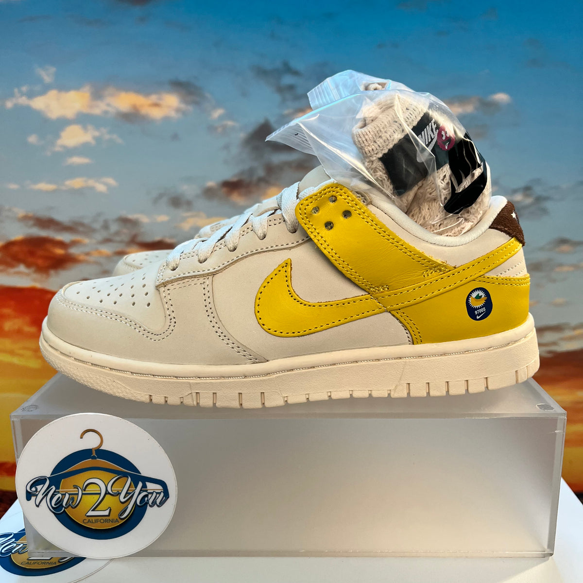 Nike Dunk Low LX Banana (W)