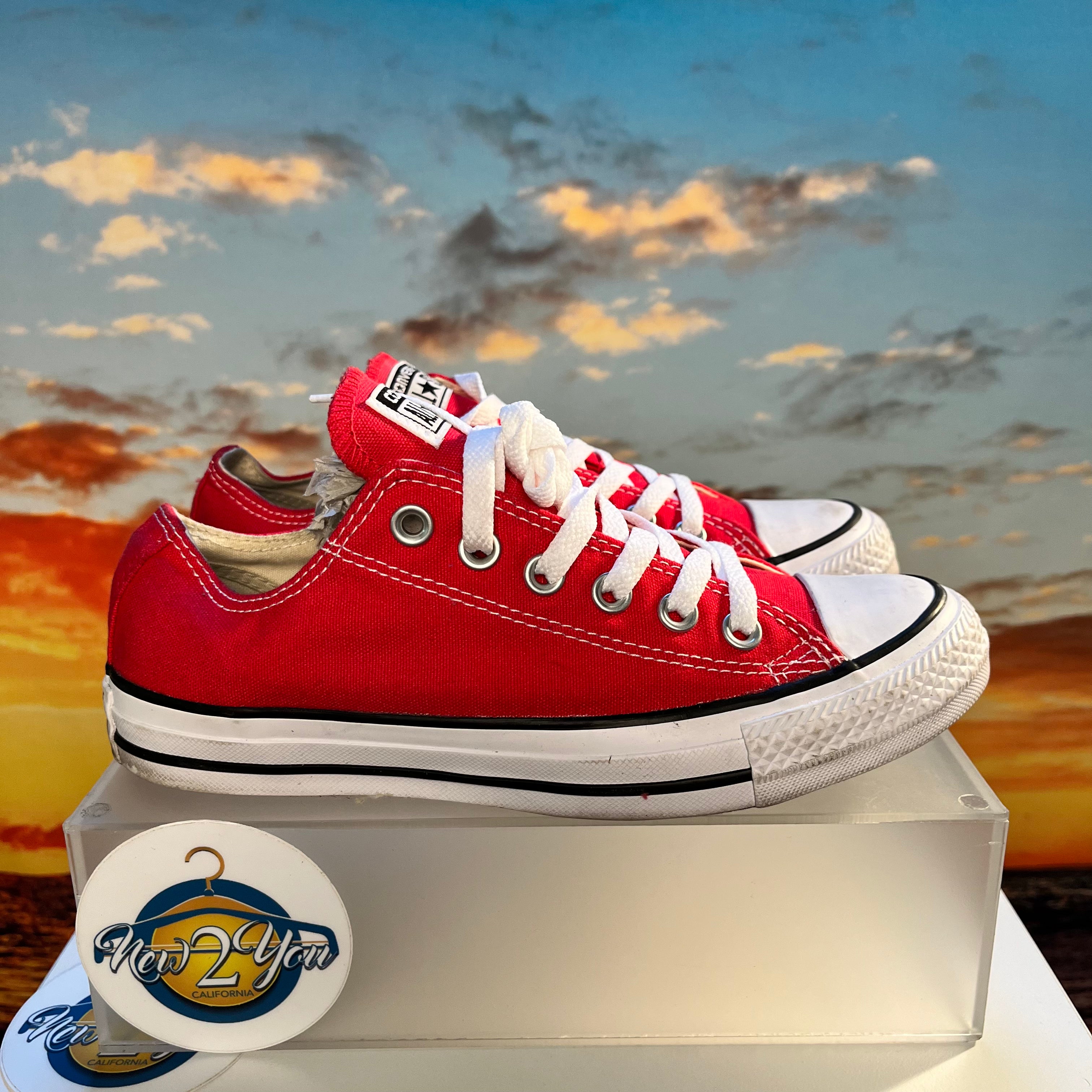 Converse Women s Chuck Taylor All Star Low Top Canvas Sneakers