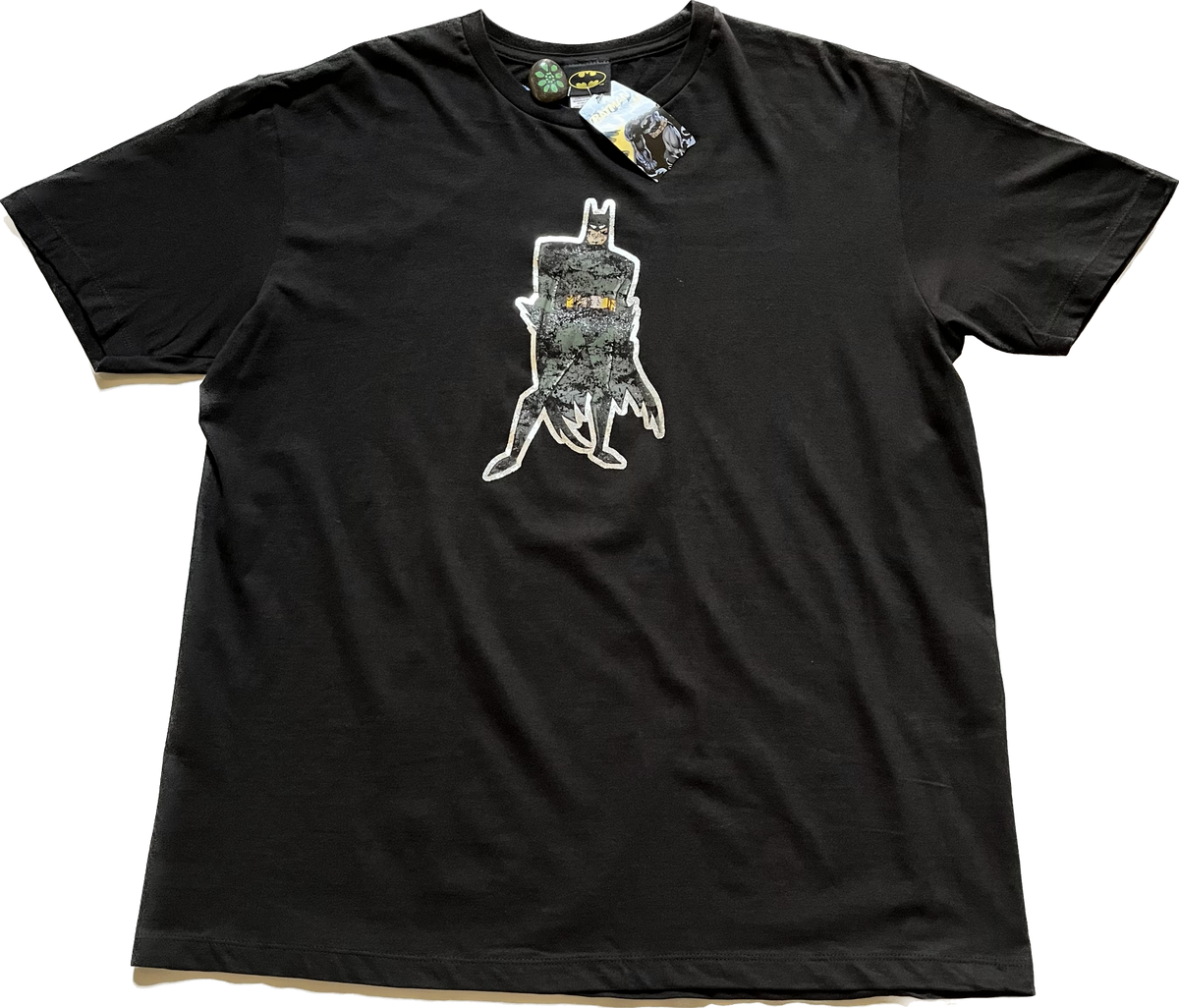 NWT DC Comics Batman Tee Foil Outline - Black